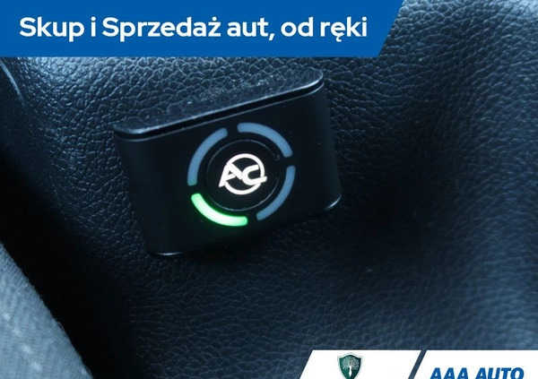 Skoda Superb cena 50000 przebieg: 121229, rok produkcji 2014 z Orzesze małe 326
